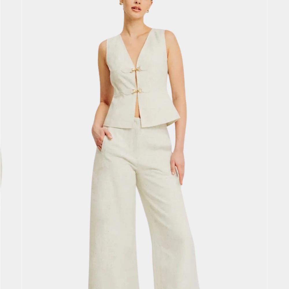 Torn by Ronny Kobo Bernadette Cream Sleeveless V-Neck Top w/ Decorative Closures - Picture 1 of 17